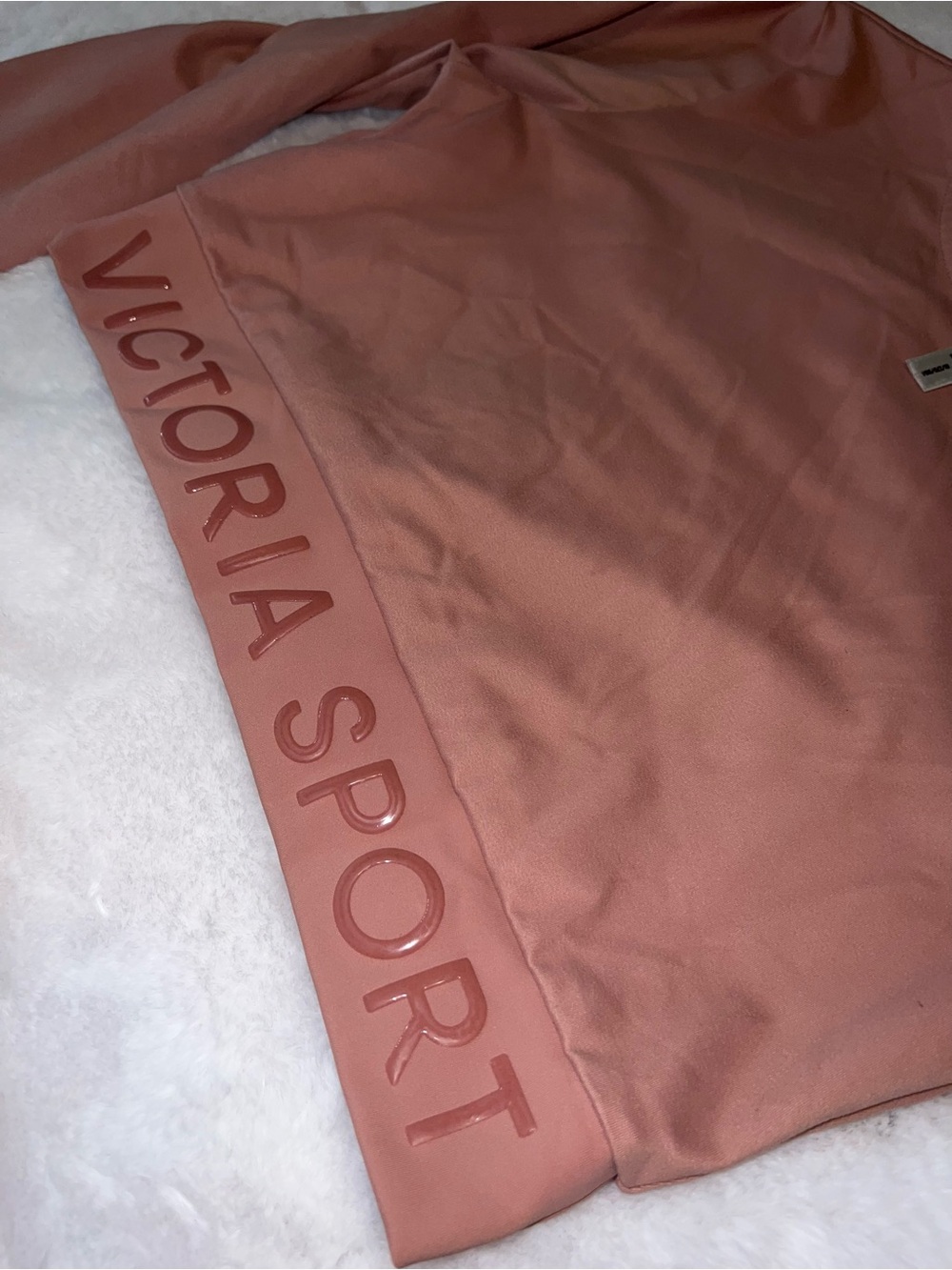 Victoria Sport Long Sleeve Tee in Dusty Rose